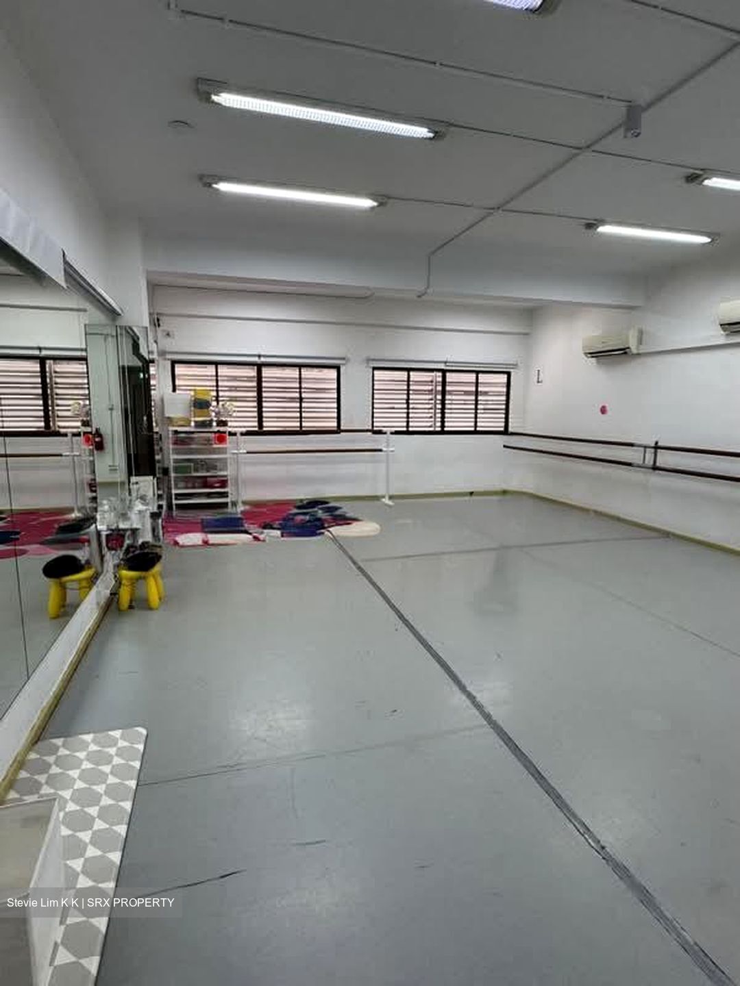 Goldhill Shopping Centre (D11), Retail #560839941